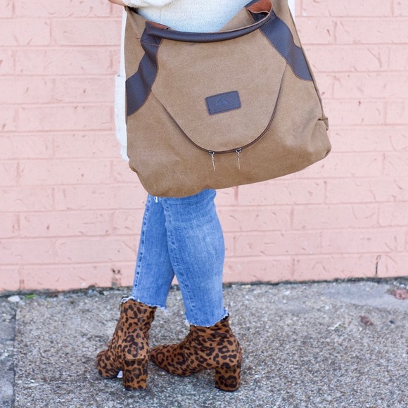 Large Everyday Tote - Picture 4 of 4